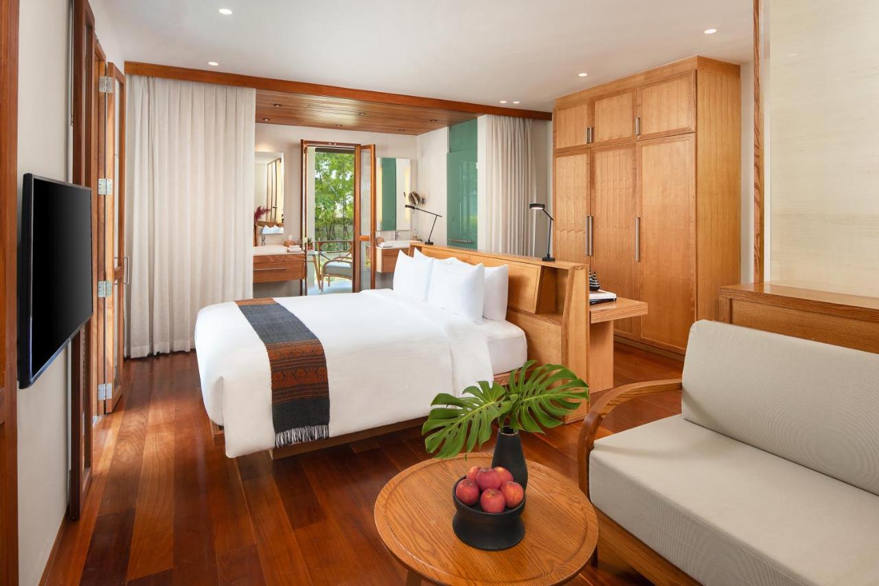 Avani+ Luang Prabang Hotel Экстерьер фото